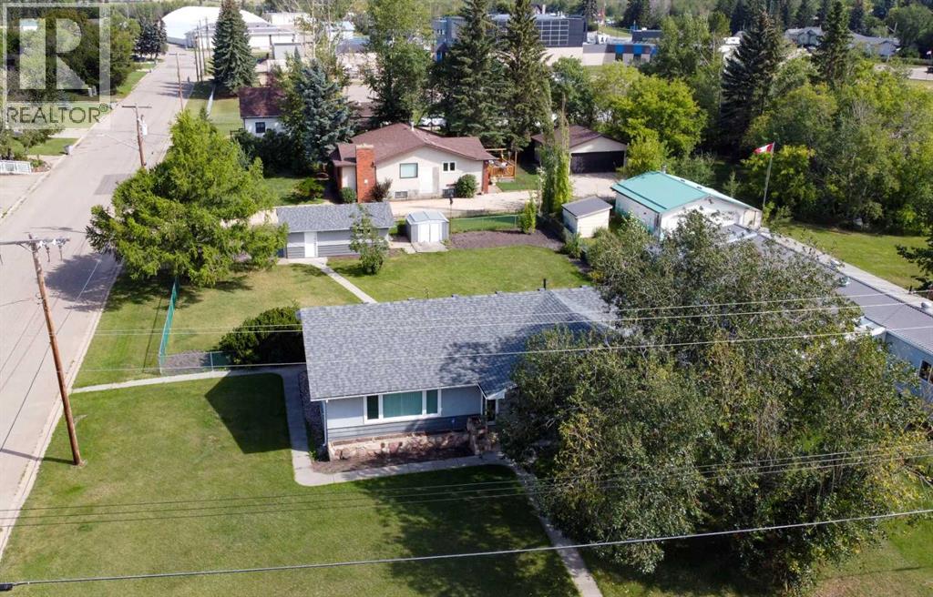 5036 51 Avenue, Irma, Alberta  T0B 2H0 - Photo 2 - A2250012