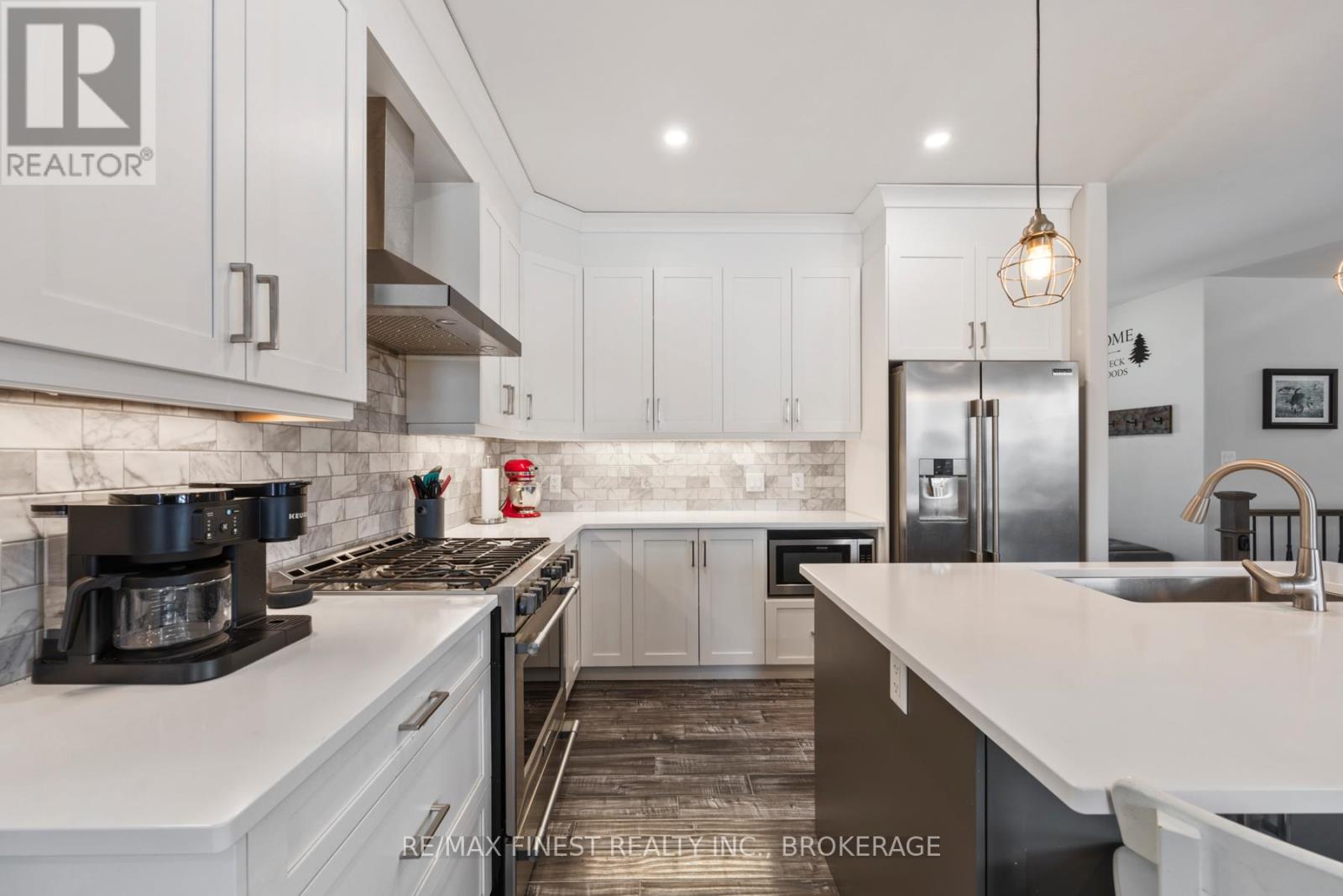 923 Maple Road, Loyalist (Lennox And Addington - South), Ontario  K0H 2H0 - Photo 12 - X12899252