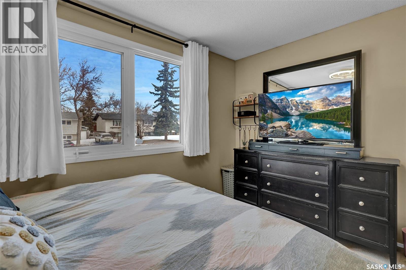 5721 2nd Avenue N, Regina, Saskatchewan  S4R 5M4 - Photo 12 - SK030825