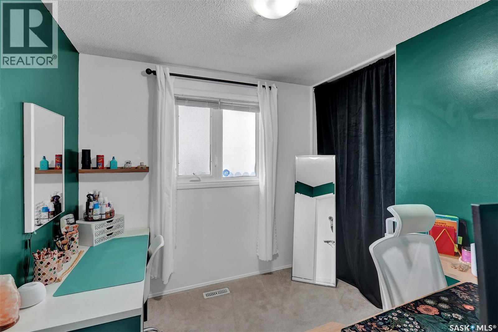 5721 2nd Avenue N, Regina, Saskatchewan  S4R 5M4 - Photo 13 - SK030825