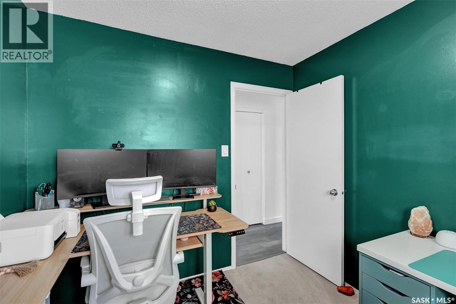 5721 2nd Avenue N, Regina, Saskatchewan  S4R 5M4 - Photo 14 - SK030825