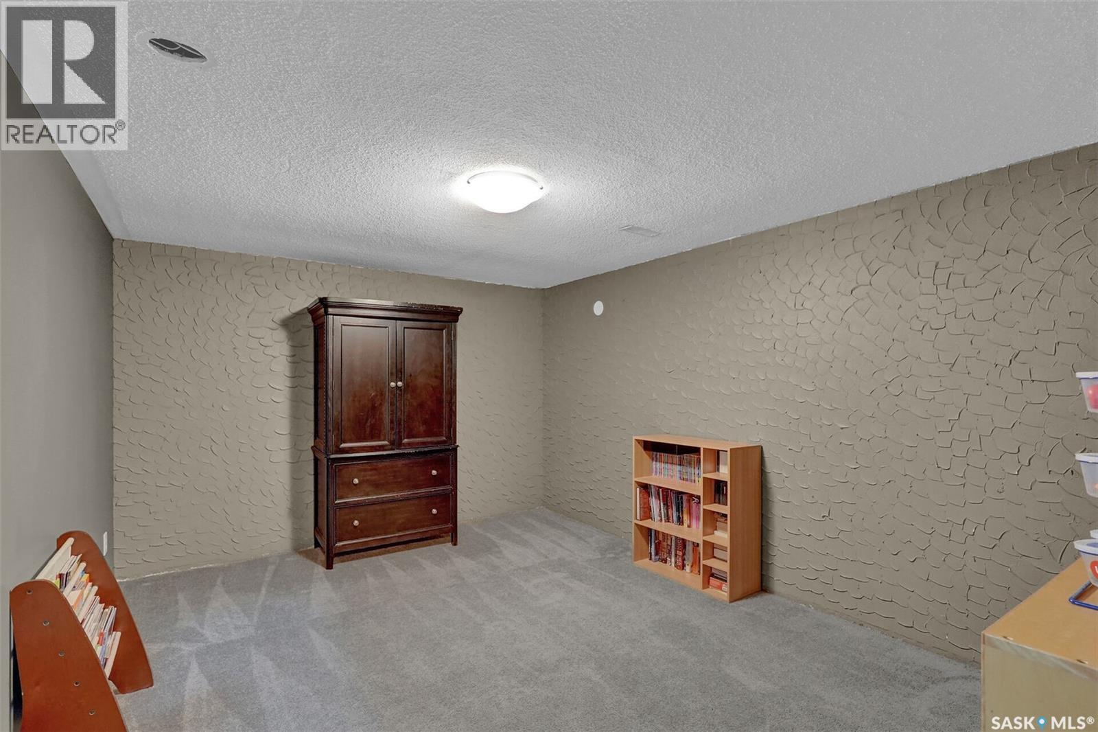 5721 2nd Avenue N, Regina, Saskatchewan  S4R 5M4 - Photo 19 - SK030825