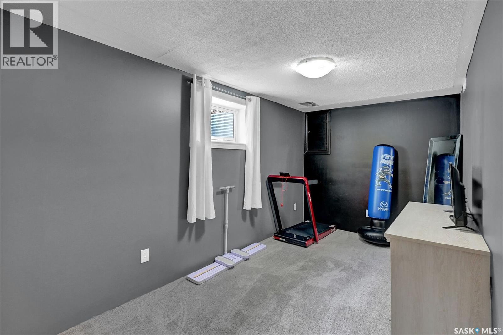 5721 2nd Avenue N, Regina, Saskatchewan  S4R 5M4 - Photo 20 - SK030825