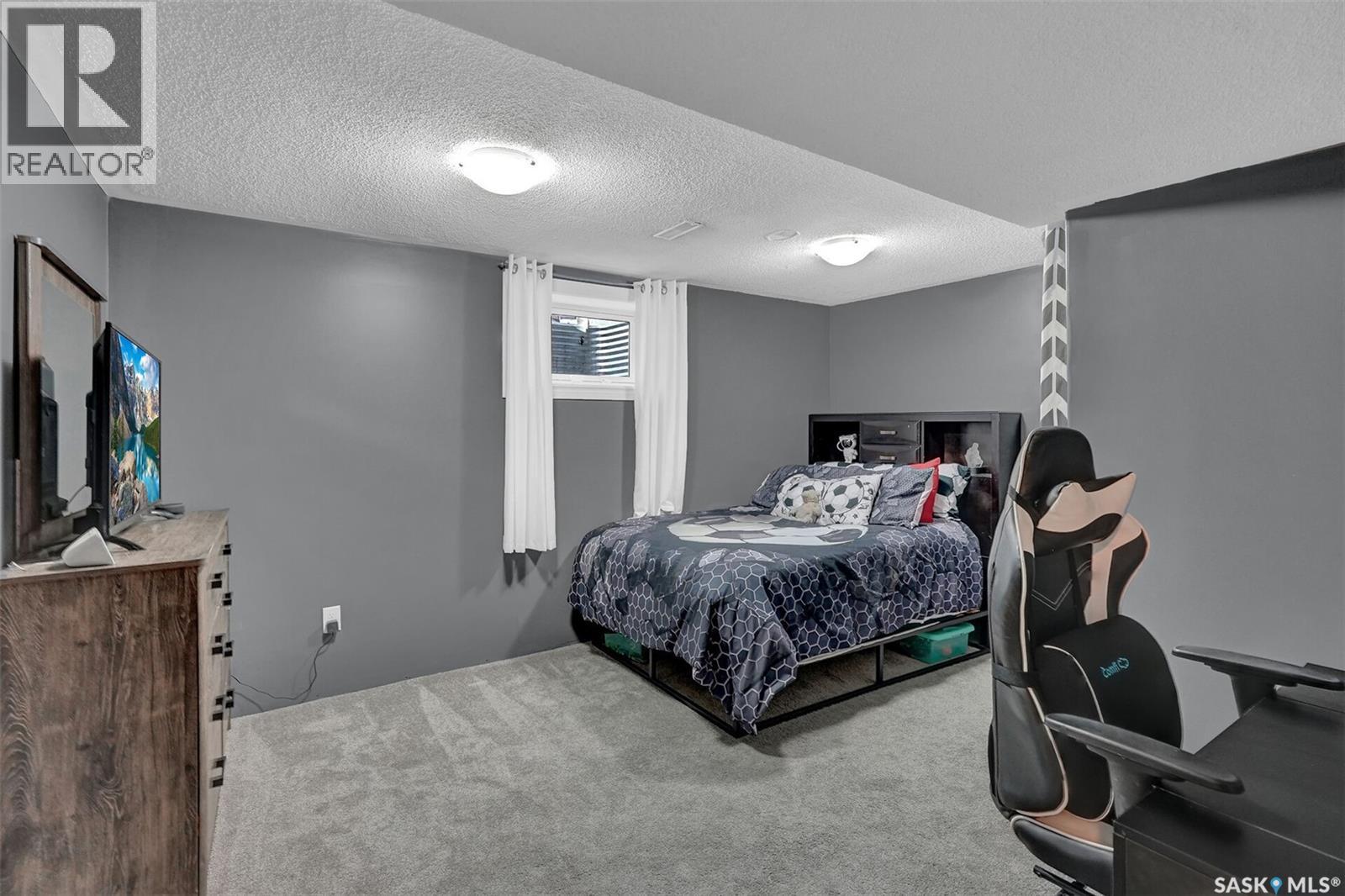 5721 2nd Avenue N, Regina, Saskatchewan  S4R 5M4 - Photo 22 - SK030825