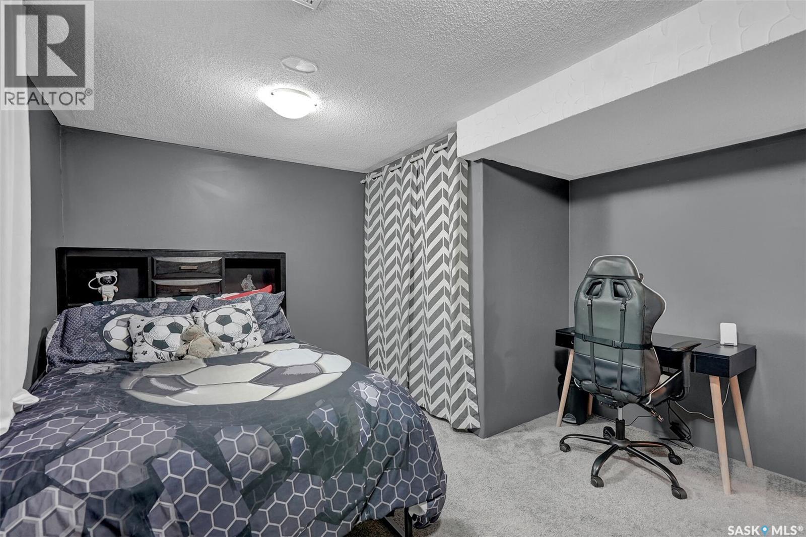 5721 2nd Avenue N, Regina, Saskatchewan  S4R 5M4 - Photo 23 - SK030825