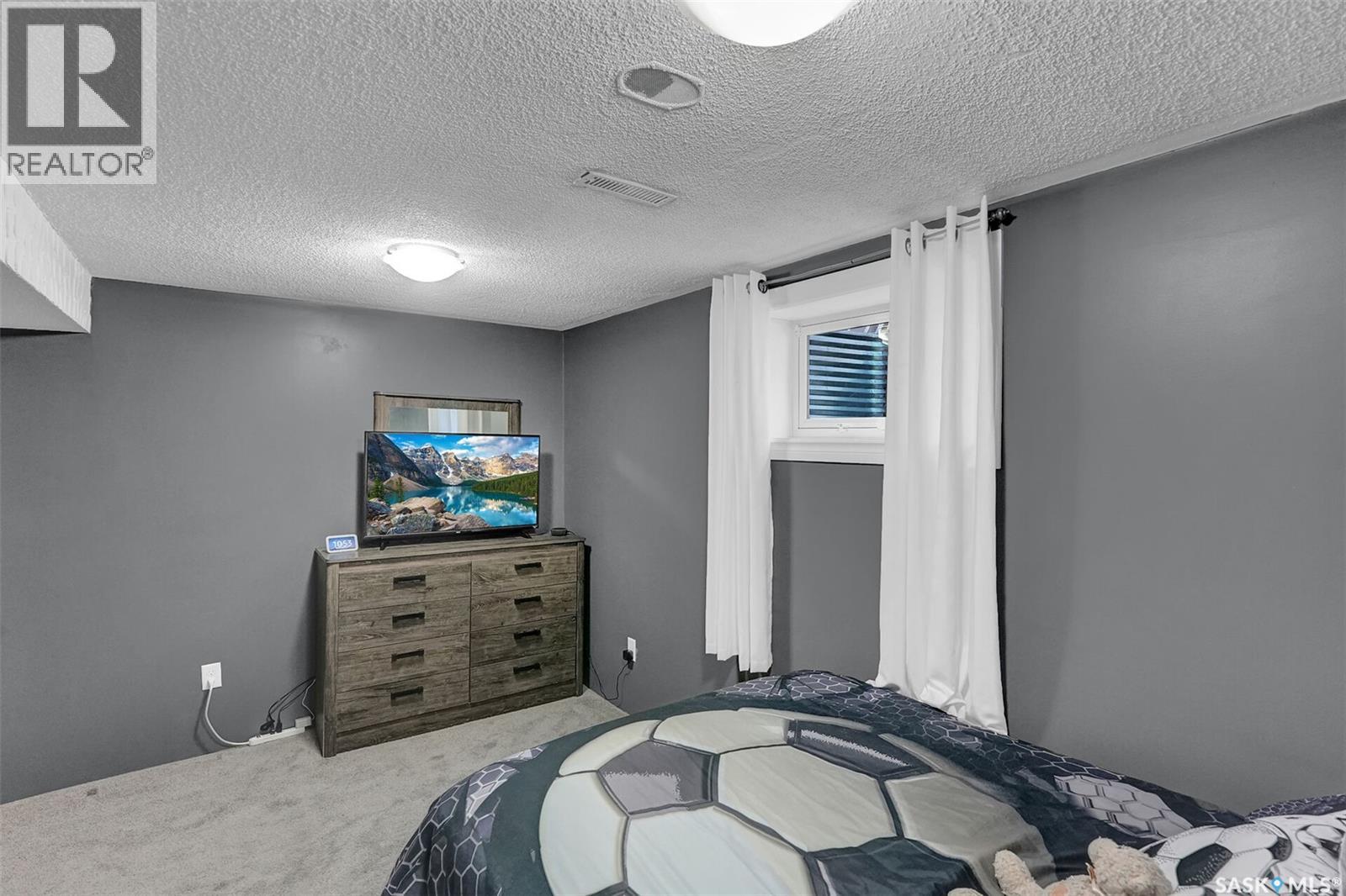 5721 2nd Avenue N, Regina, Saskatchewan  S4R 5M4 - Photo 24 - SK030825