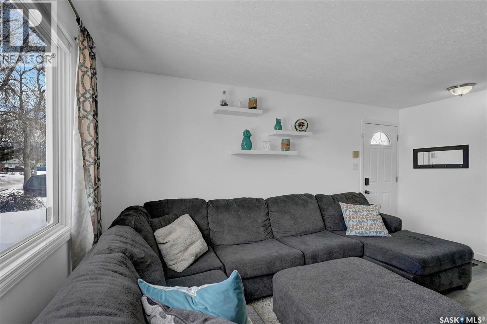 5721 2nd Avenue N, Regina, Saskatchewan  S4R 5M4 - Photo 6 - SK030825