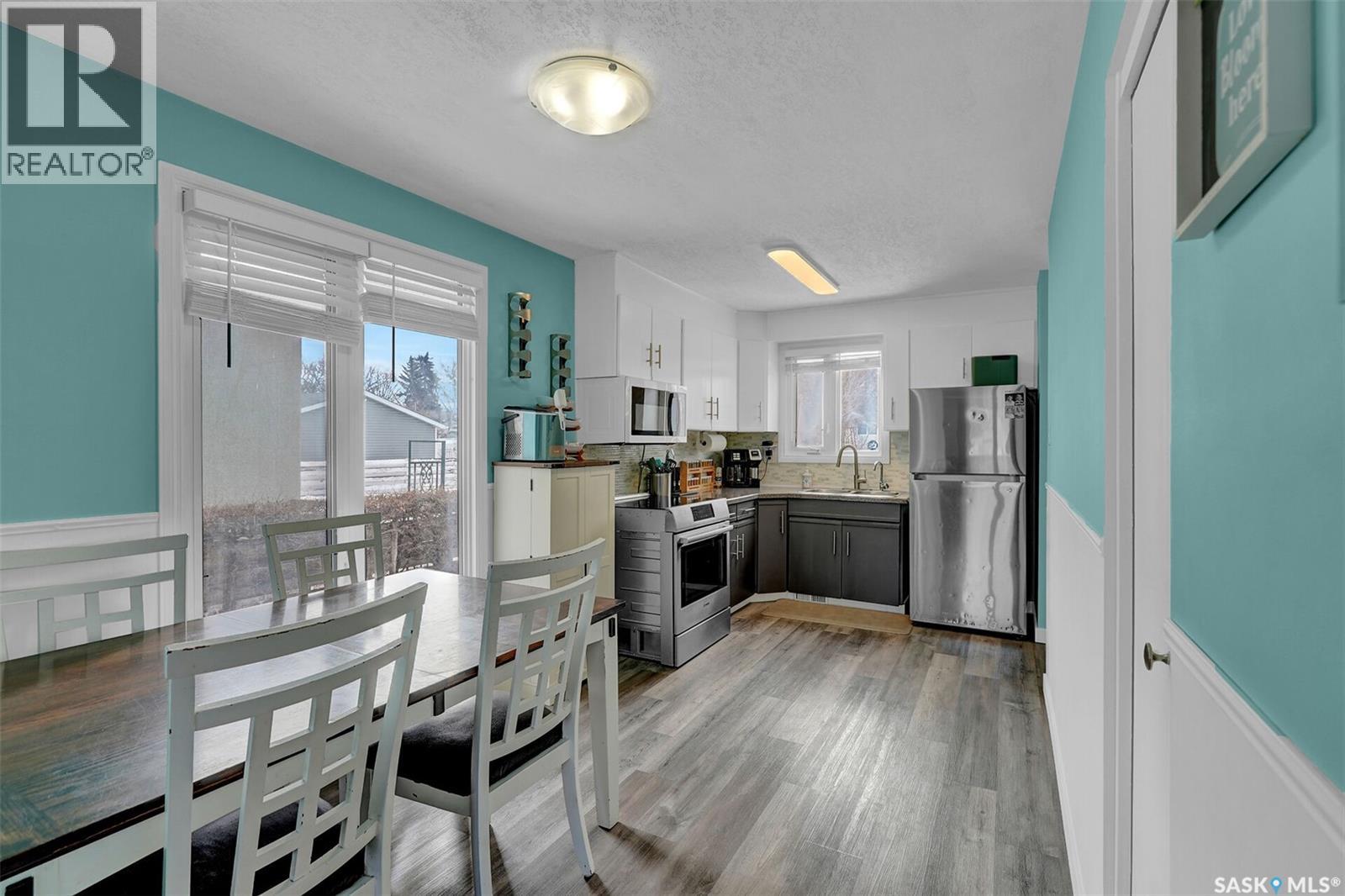 5721 2nd Avenue N, Regina, Saskatchewan  S4R 5M4 - Photo 8 - SK030825