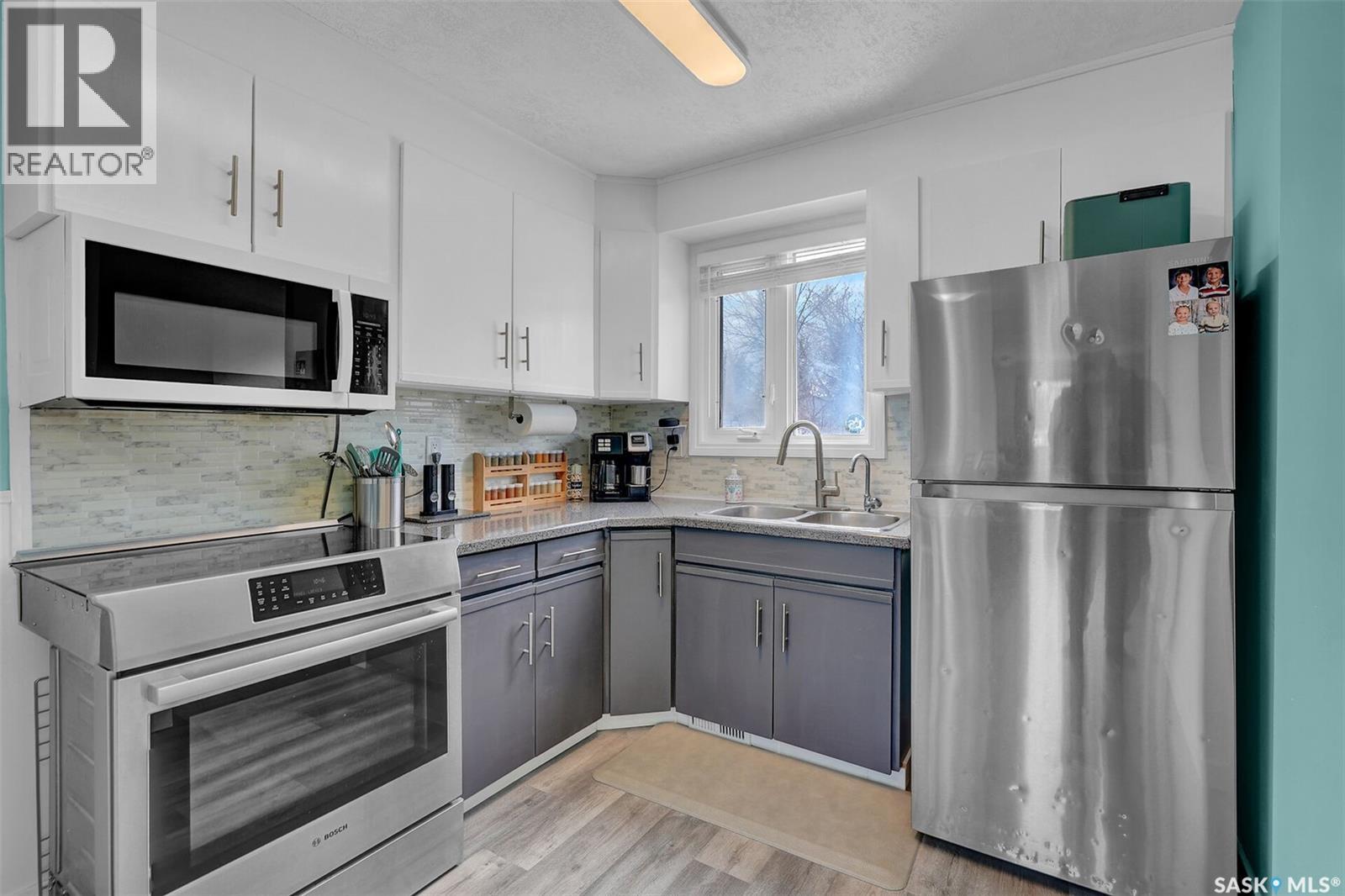 5721 2nd Avenue N, Regina, Saskatchewan  S4R 5M4 - Photo 9 - SK030825