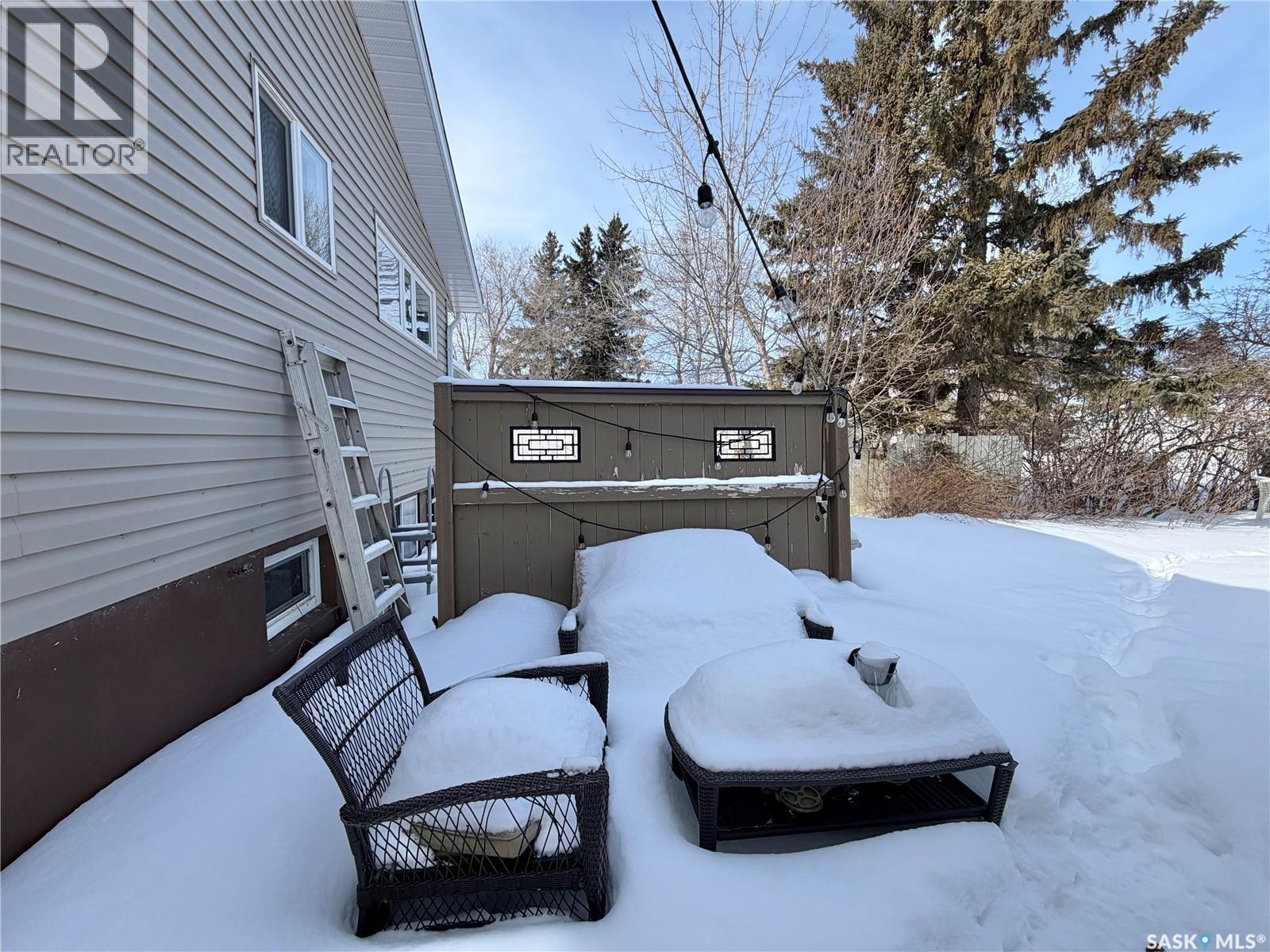 110 Hatton Avenue E, Melfort, Saskatchewan  S0E 1A0 - Photo 4 - SK030774