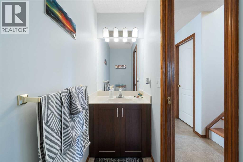 80 Chaparral Road SE, Calgary, Alberta  T2X 3J8 - Photo 39 - A2293332