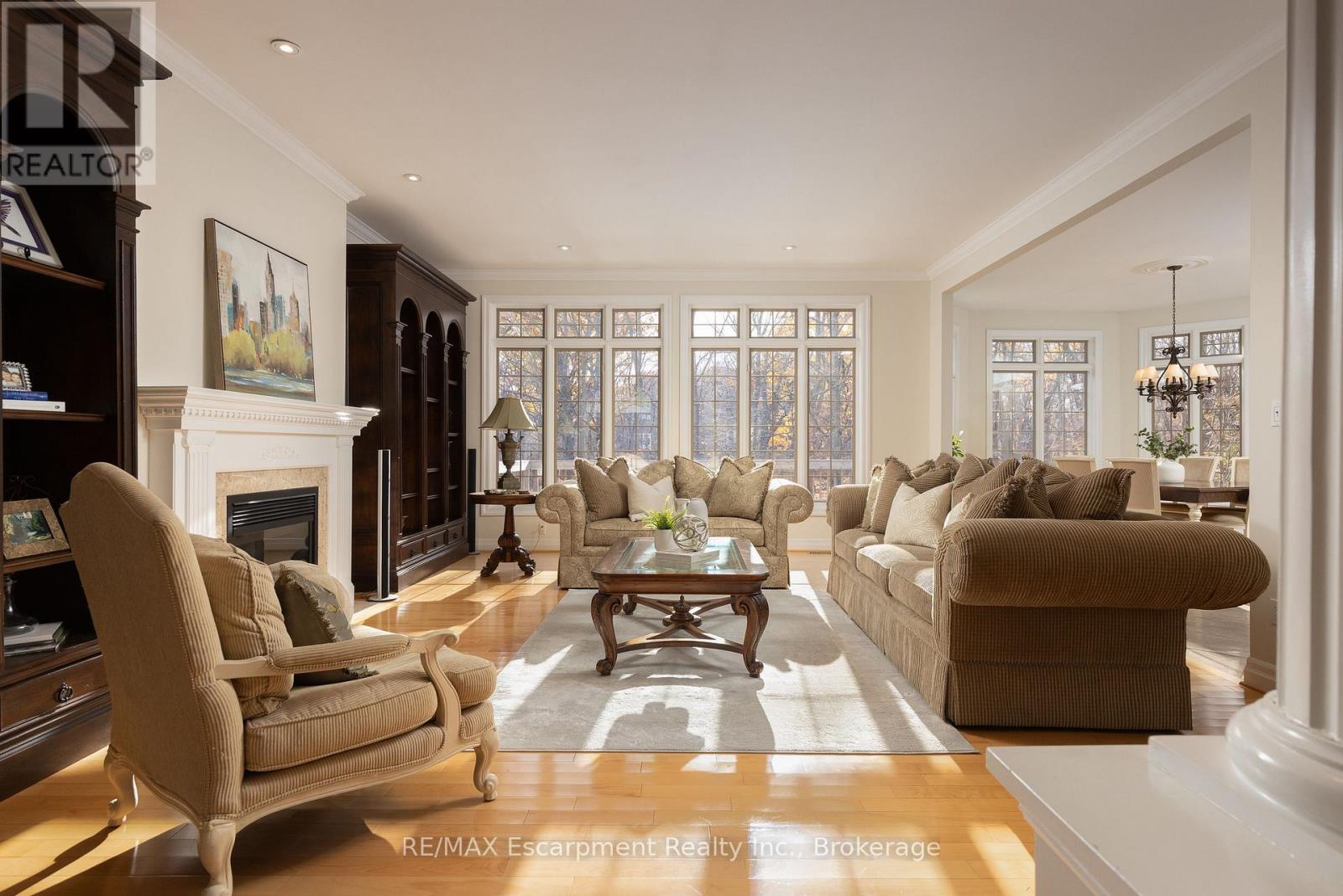 1285 Beaufort Drive, Burlington, Ontario  L7P 4V9 - Photo 9 - W12835056