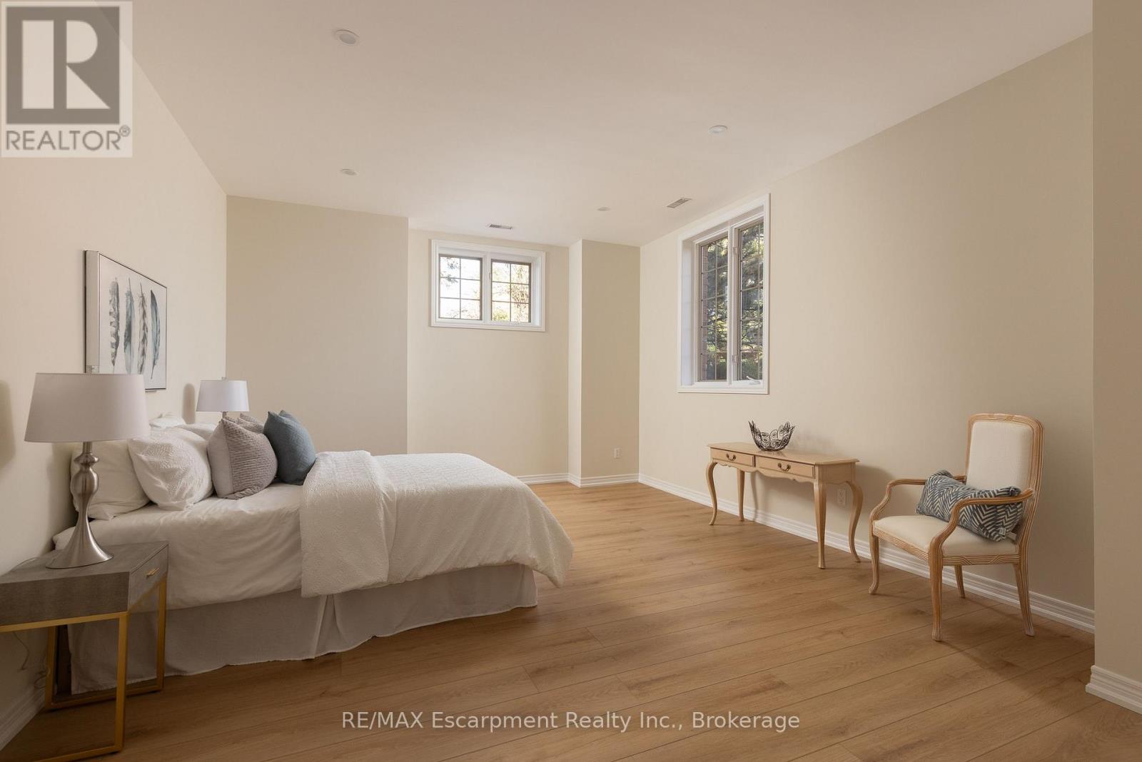 1285 Beaufort Drive, Burlington, Ontario  L7P 4V9 - Photo 26 - W12835056