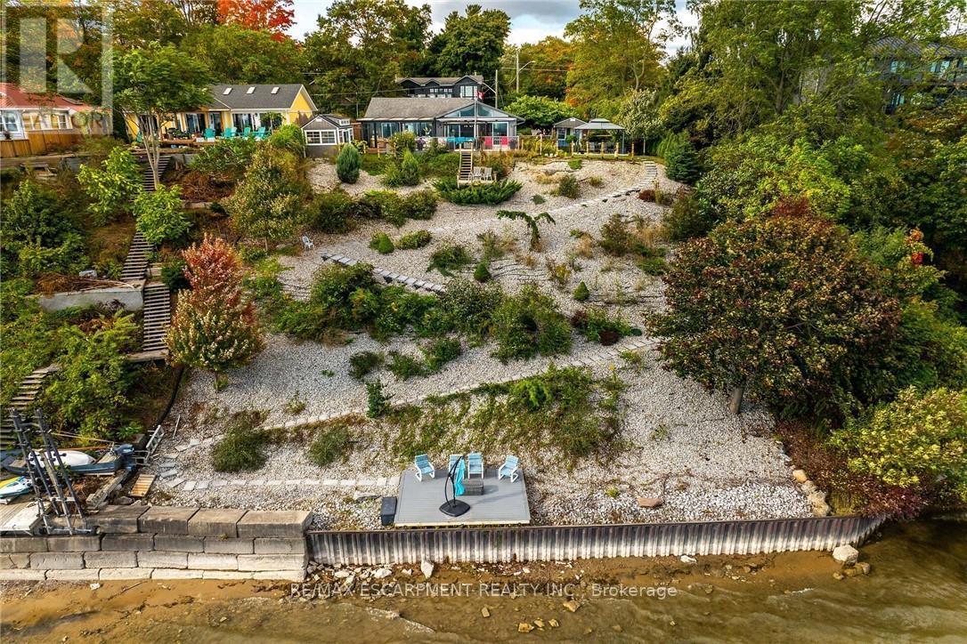 2023 MAPLE BOULEVARD, Norfolk, Ontario