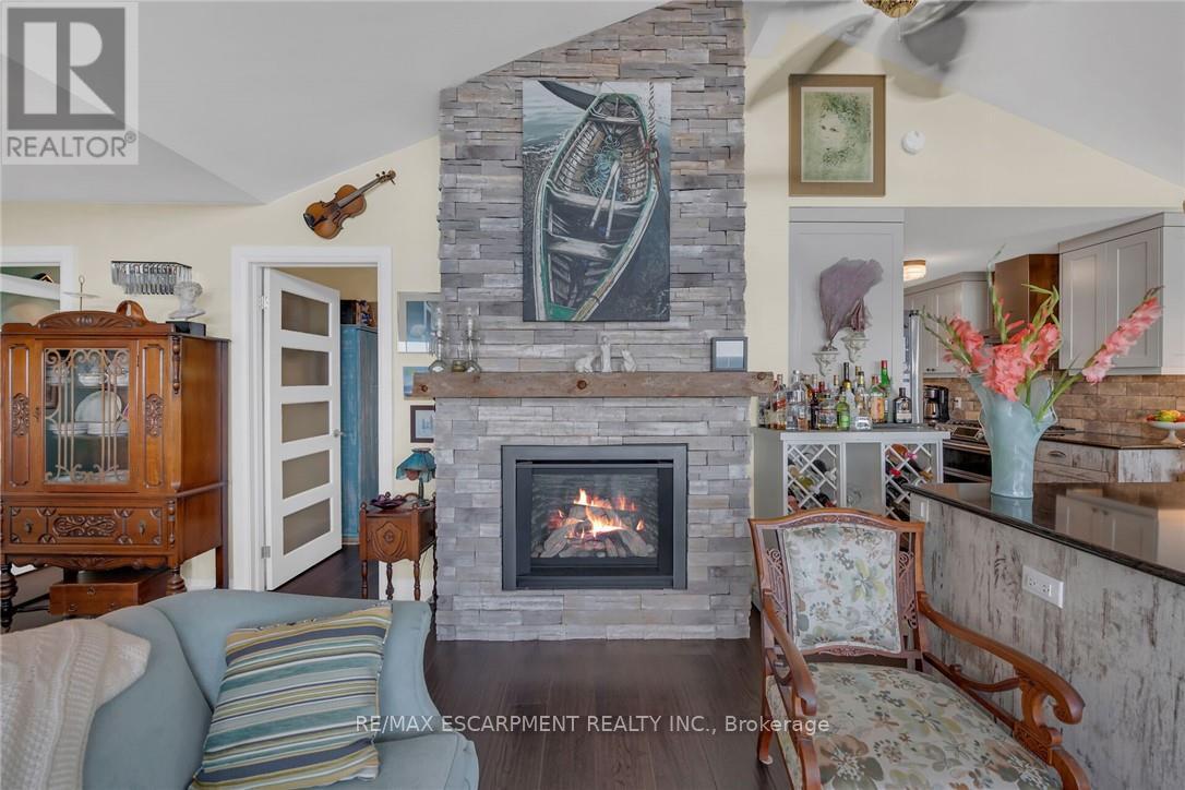 2023 Maple Boulevard, Norfolk, Ontario  N0A 1N2 - Photo 12 - X12899232