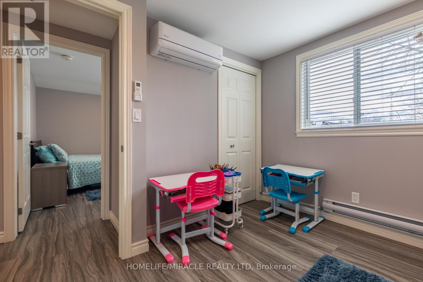 36 Division Street, St. Catharines, Ontario  L2R 3G2 - Photo 12 - X12899238