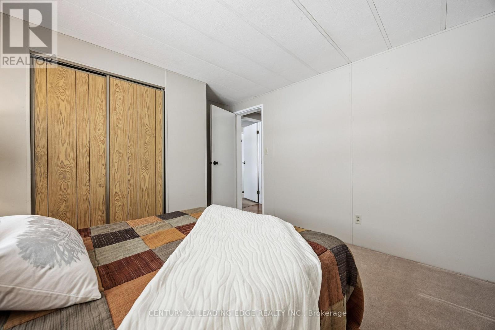 33 Vista Drive, Kawartha Lakes (Fenelon), Ontario  K9V 0H7 - Photo 31 - X12899244