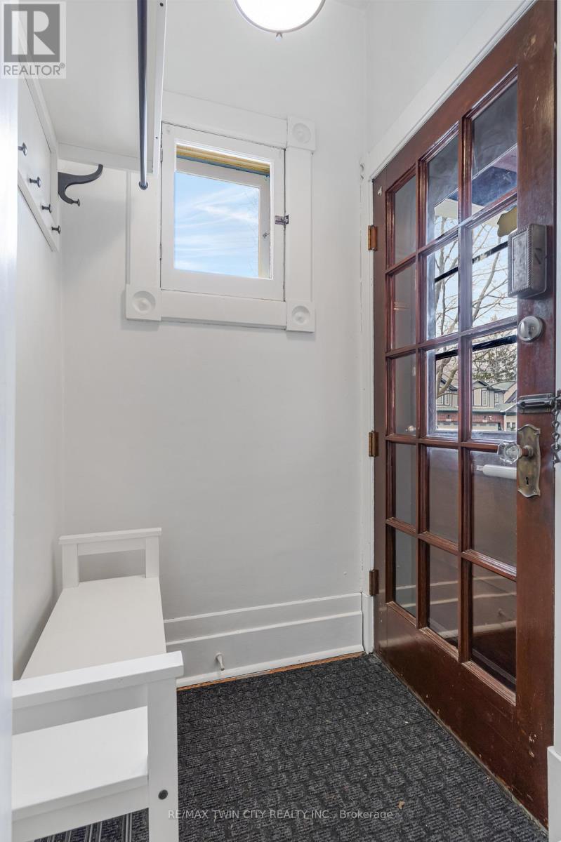 338 Laurel Street, Cambridge, Ontario  N3H 3Y8 - Photo 6 - X12899274