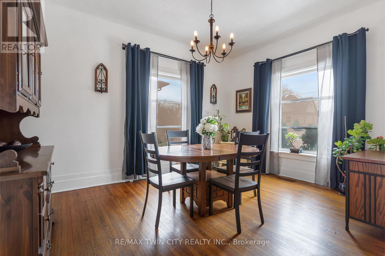 338 Laurel Street, Cambridge, Ontario  N3H 3Y8 - Photo 9 - X12899274