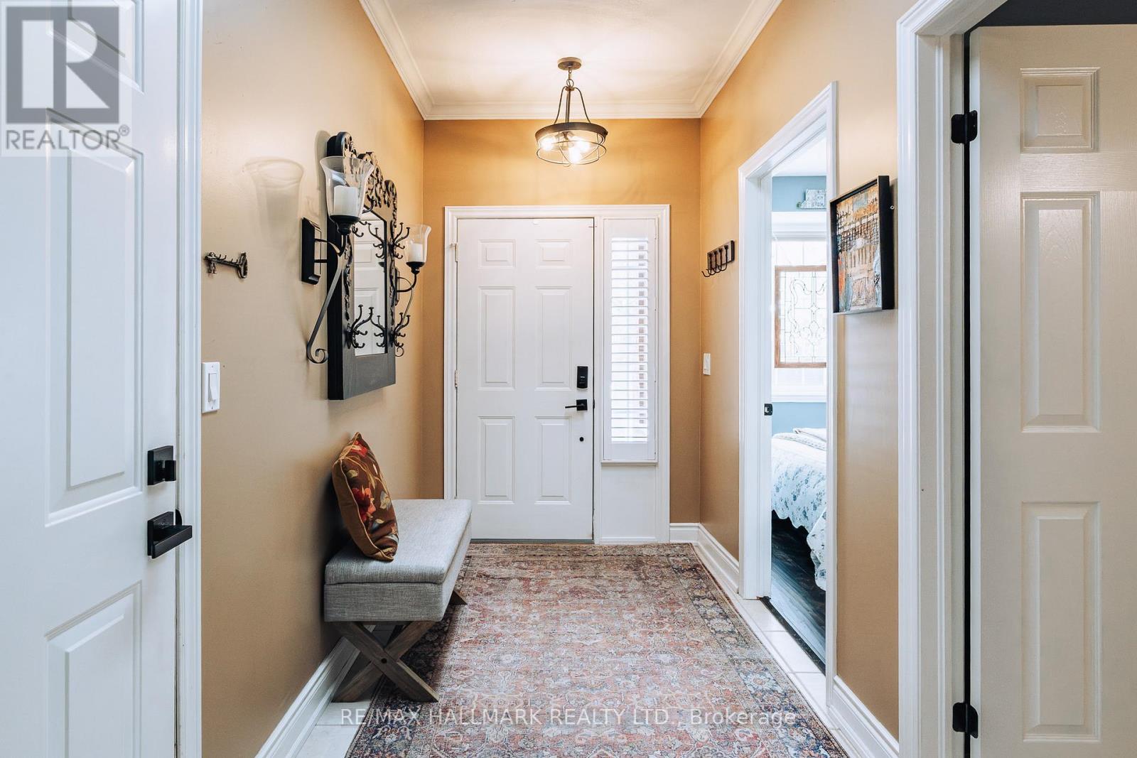 12 Fairway Lane, Guelph, Ontario  N1E 7A9 - Photo 5 - X12899318