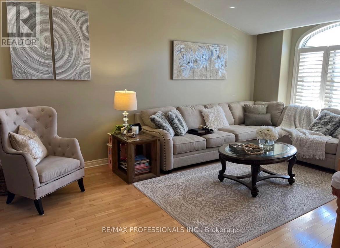 54 Nicholas Drive, St. Catharines, Ontario  L2S 4C6 - Photo 6 - X12899352