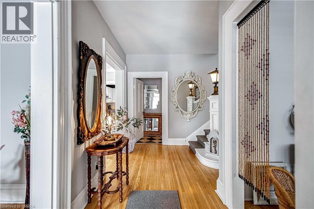 58 Lorne Crescent, Brantford, Ontario  N3T 4L7 - Photo 6 - 40812998