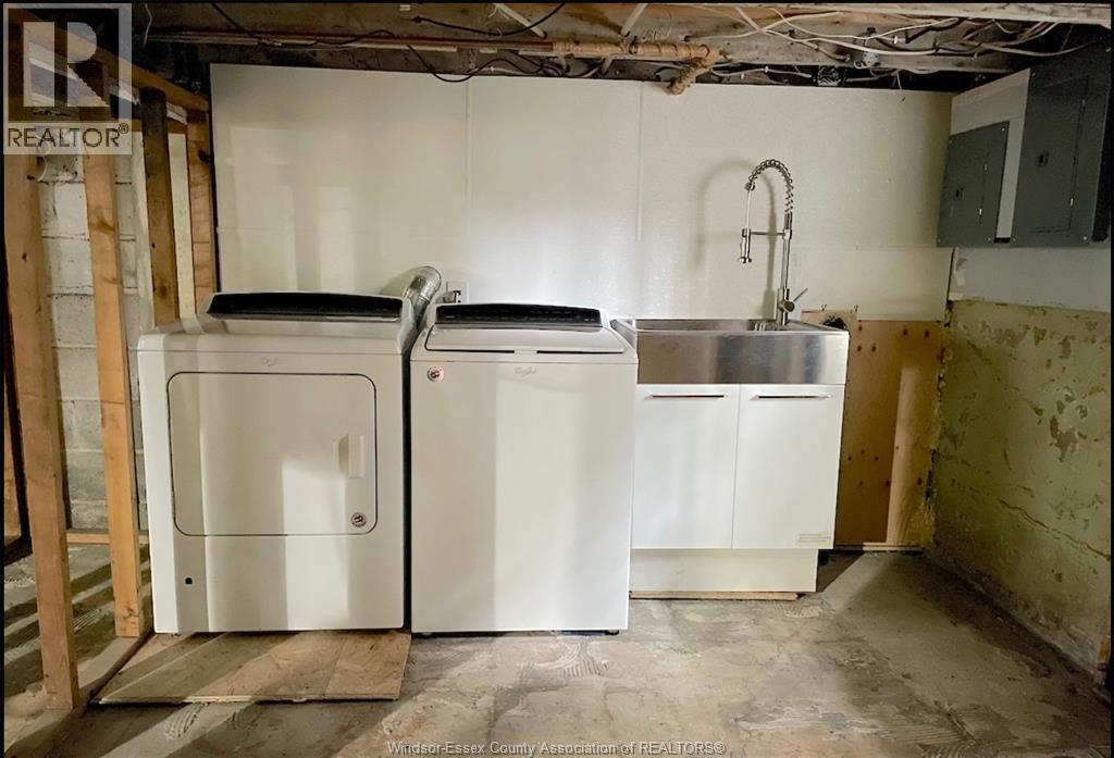 704 Bensette, Windsor, Ontario  N8X 2Z1 - Photo 10 - 26005729