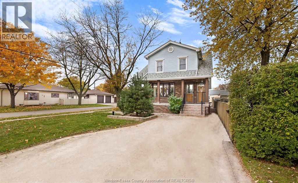 704 Bensette, Windsor, Ontario  N8X 2Z1 - Photo 2 - 26005729
