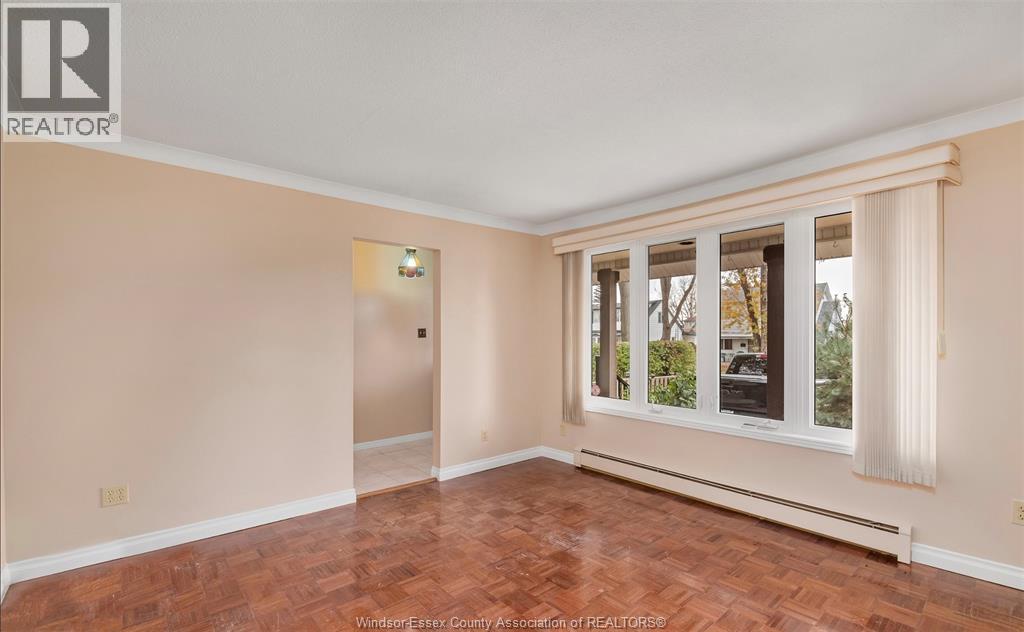 704 Bensette, Windsor, Ontario  N8X 2Z1 - Photo 4 - 26005729