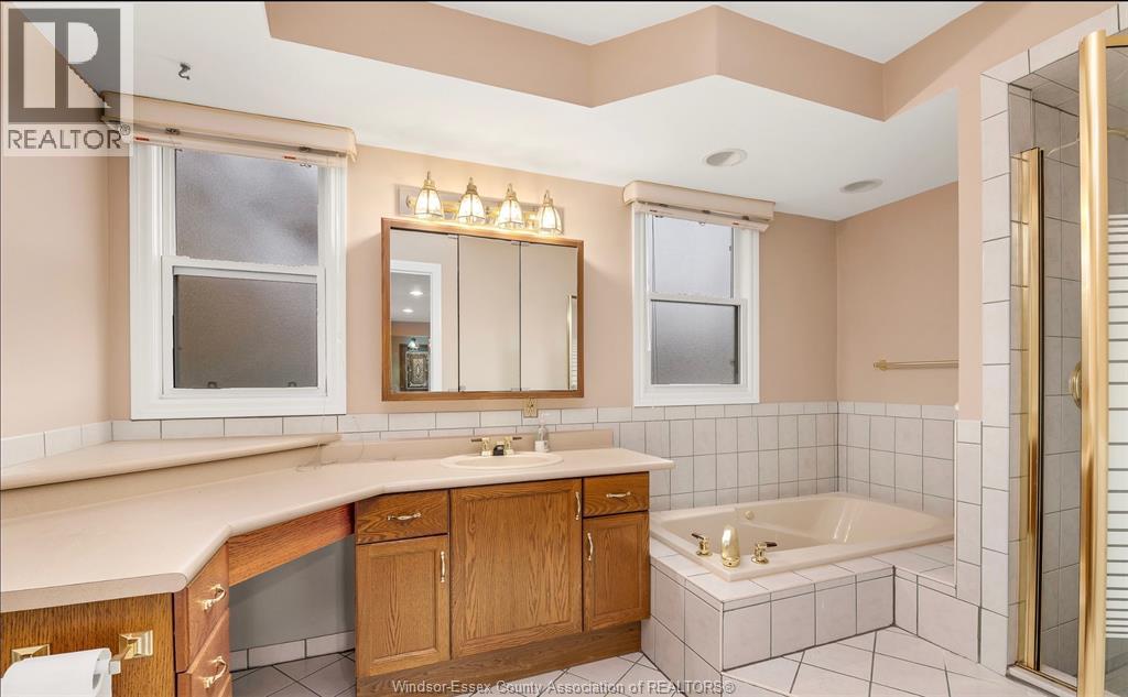 704 Bensette, Windsor, Ontario  N8X 2Z1 - Photo 8 - 26005729