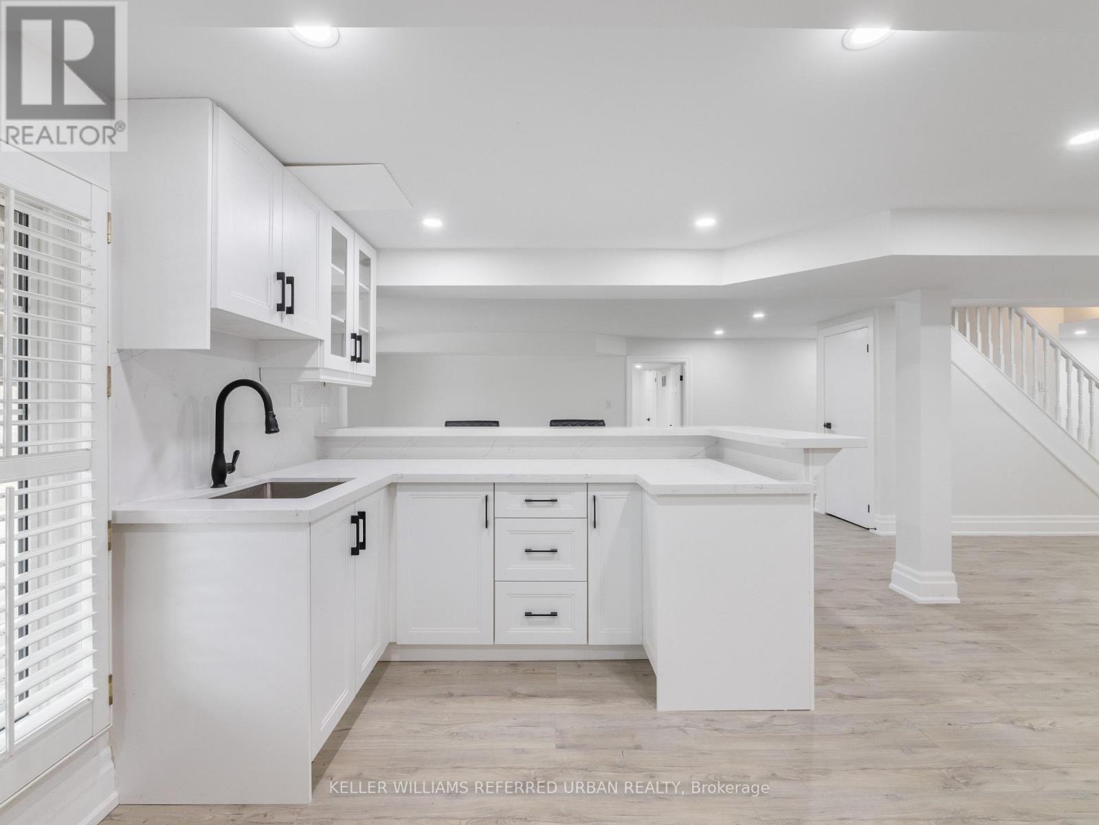 17 Sleepy Hollow Lane, Whitchurch-Stouffville, Ontario  L4A 3G7 - Photo 34 - N12898954