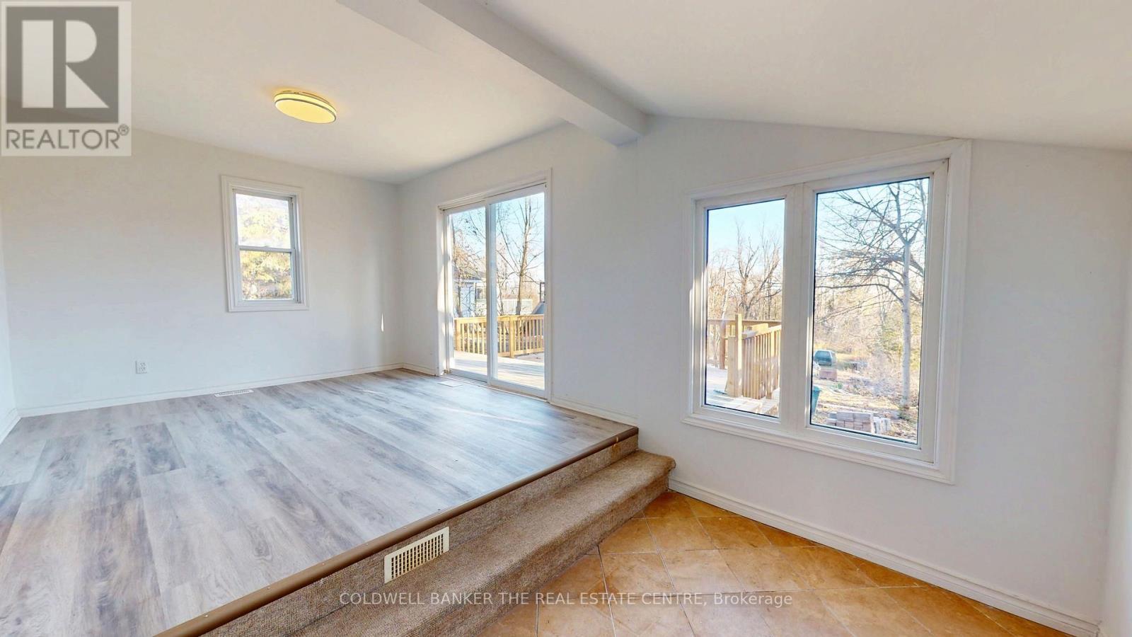 532 Laclie Street, Orillia, Ontario  L3V 4P9 - Photo 12 - S12565326