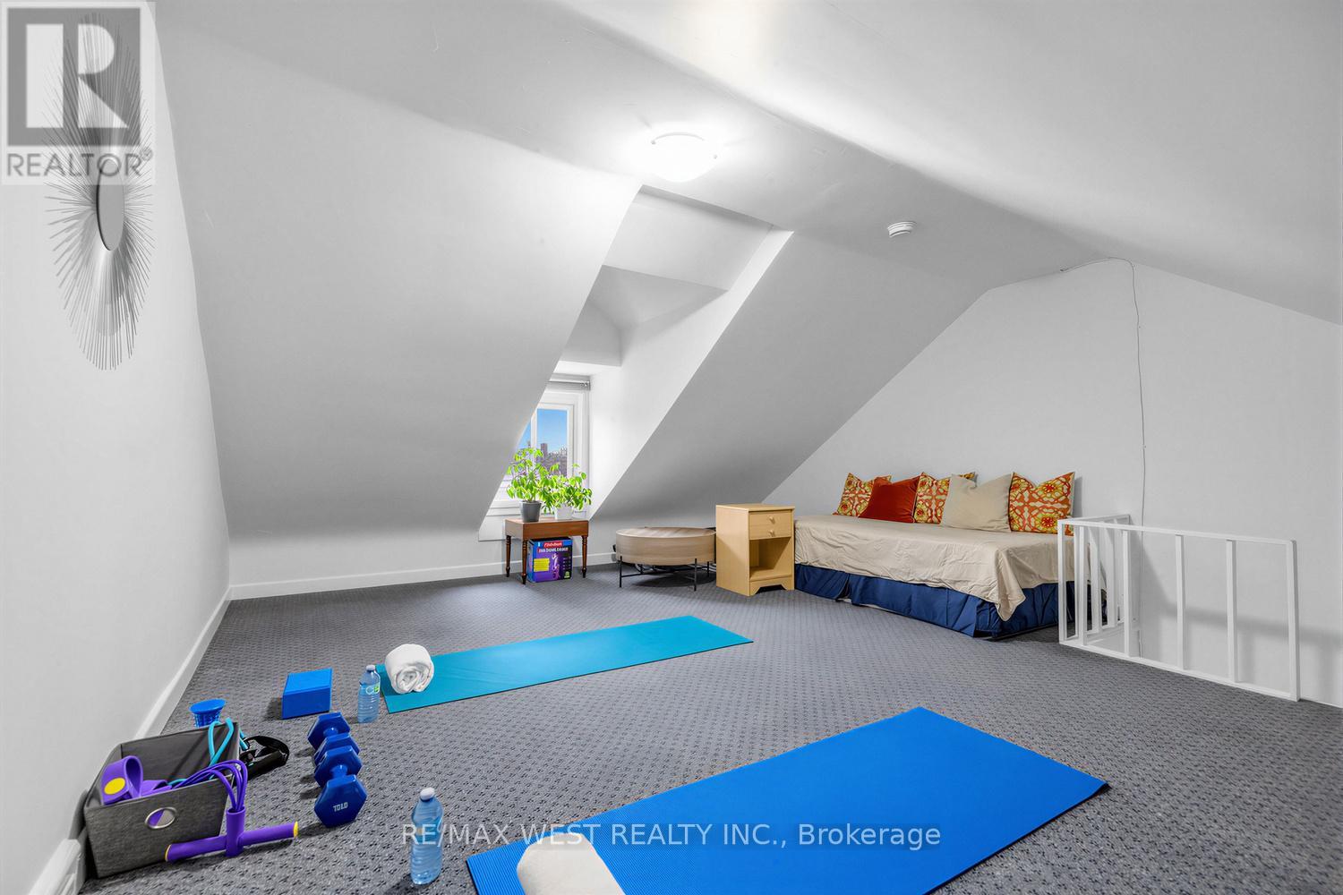 746 Gladstone Avenue, Toronto, Ontario  M6H 3J6 - Photo 22 - W12898752