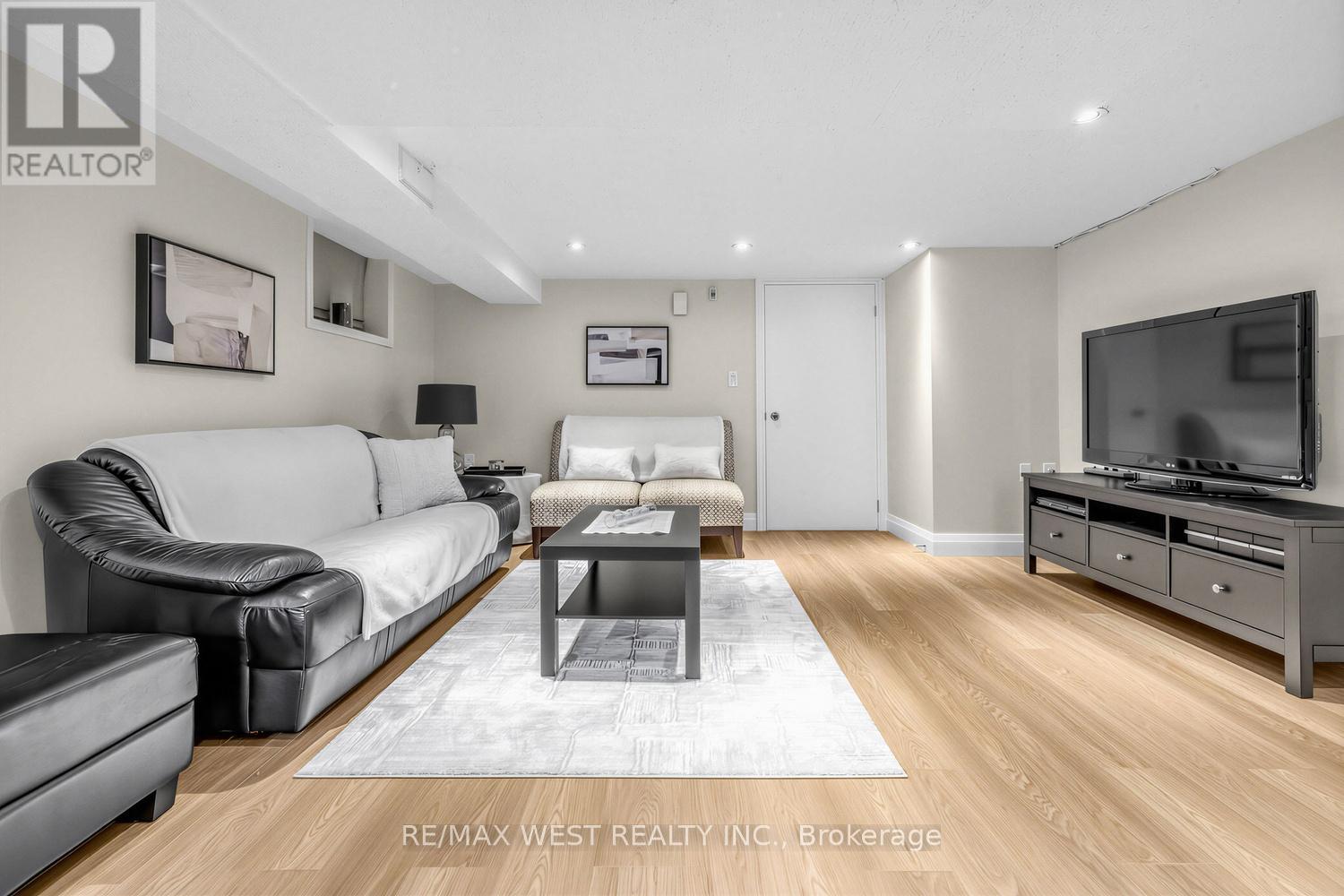 746 Gladstone Avenue, Toronto, Ontario  M6H 3J6 - Photo 25 - W12898752