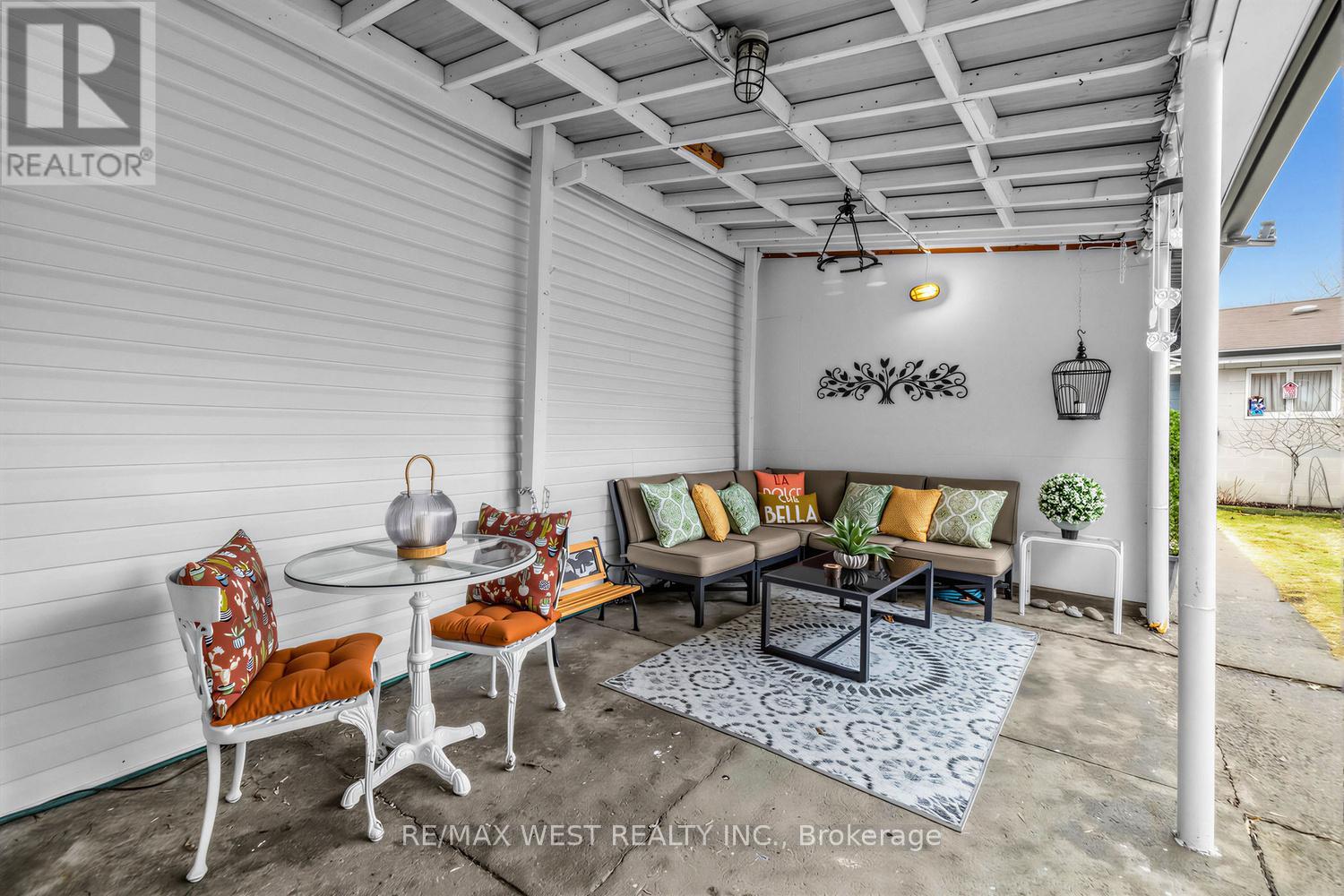 746 Gladstone Avenue, Toronto, Ontario  M6H 3J6 - Photo 35 - W12898752