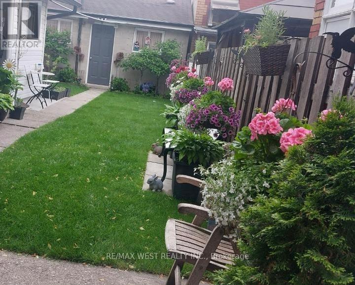 746 Gladstone Avenue, Toronto, Ontario  M6H 3J6 - Photo 37 - W12898752