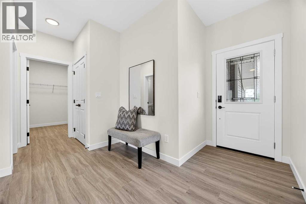 1086 Bayview Crescent Sw, Airdrie, Alberta  T4B 4G2 - Photo 2 - A2293567