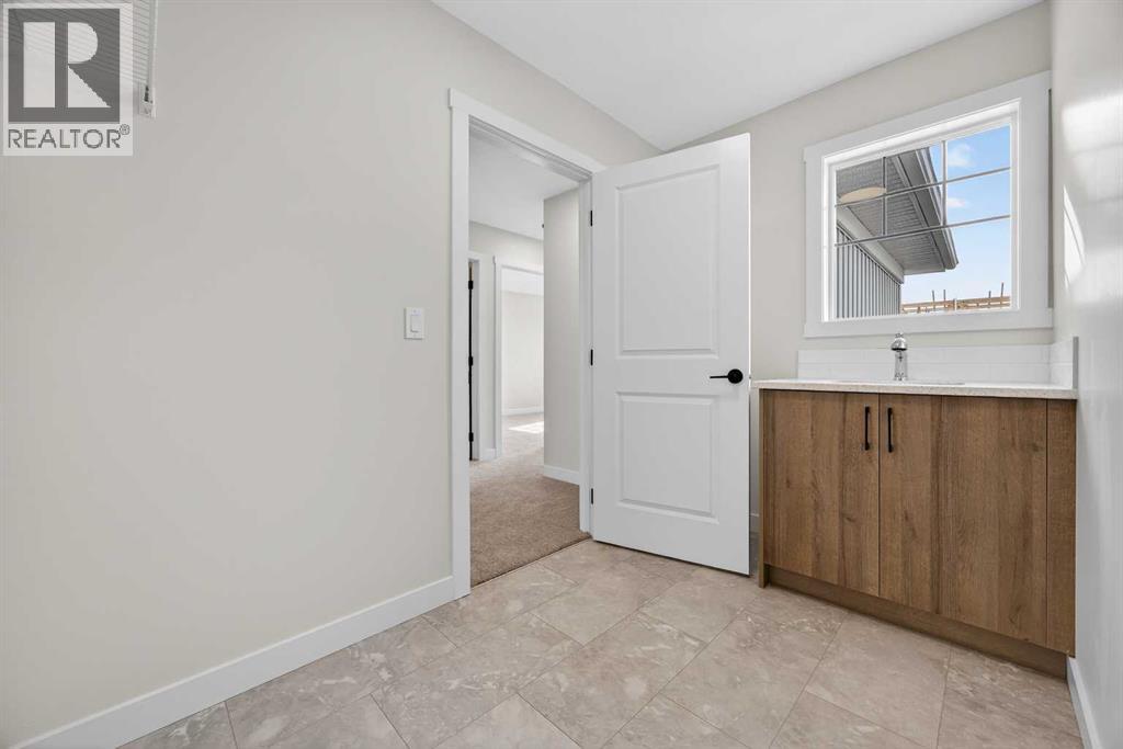 1086 Bayview Crescent Sw, Airdrie, Alberta  T4B 4G2 - Photo 42 - A2293567