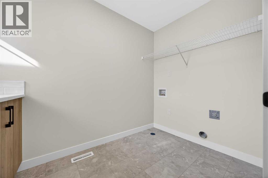 1086 Bayview Crescent Sw, Airdrie, Alberta  T4B 4G2 - Photo 41 - A2293567