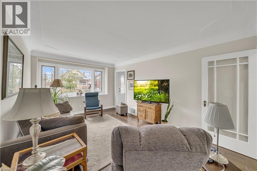 46 East 13th Street, Hamilton, Ontario  L9A 3Z3 - Photo 10 - 40812411