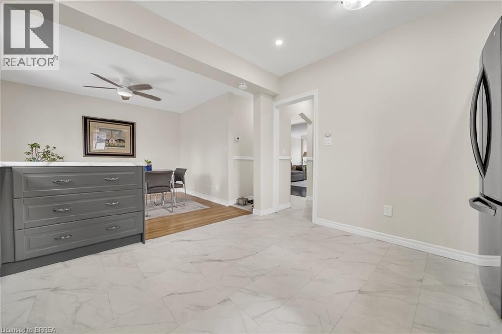 46 East 13th Street, Hamilton, Ontario  L9A 3Z3 - Photo 15 - 40812411