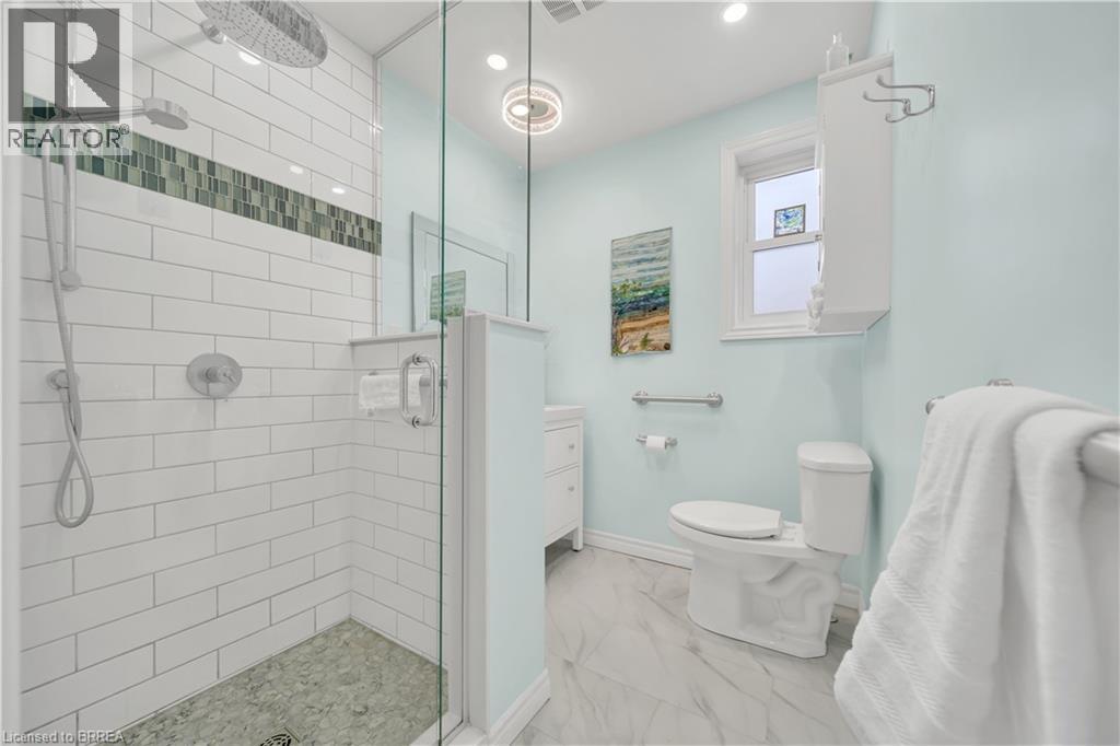 46 East 13th Street, Hamilton, Ontario  L9A 3Z3 - Photo 21 - 40812411