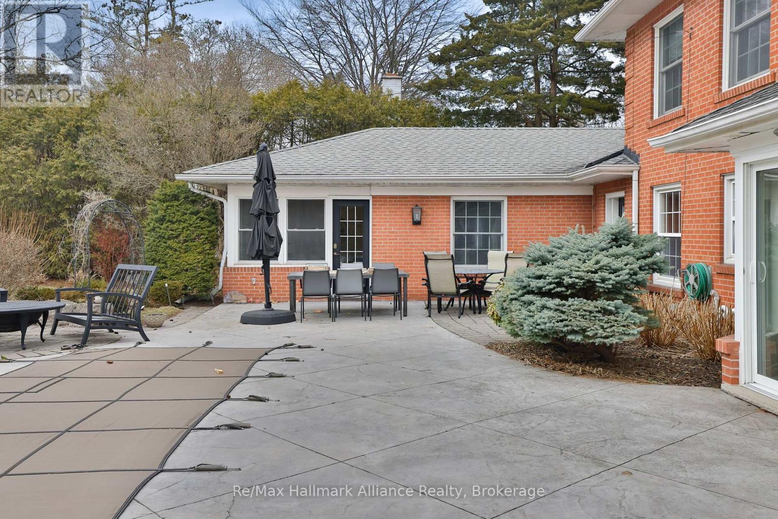 1335 Cambridge Drive, Oakville (Mo Morrison), Ontario  L6J 1S4 - Photo 45 - W12899502