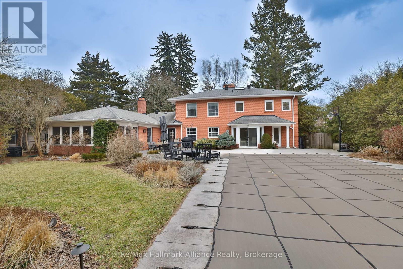 1335 Cambridge Drive, Oakville (Mo Morrison), Ontario  L6J 1S4 - Photo 46 - W12899502