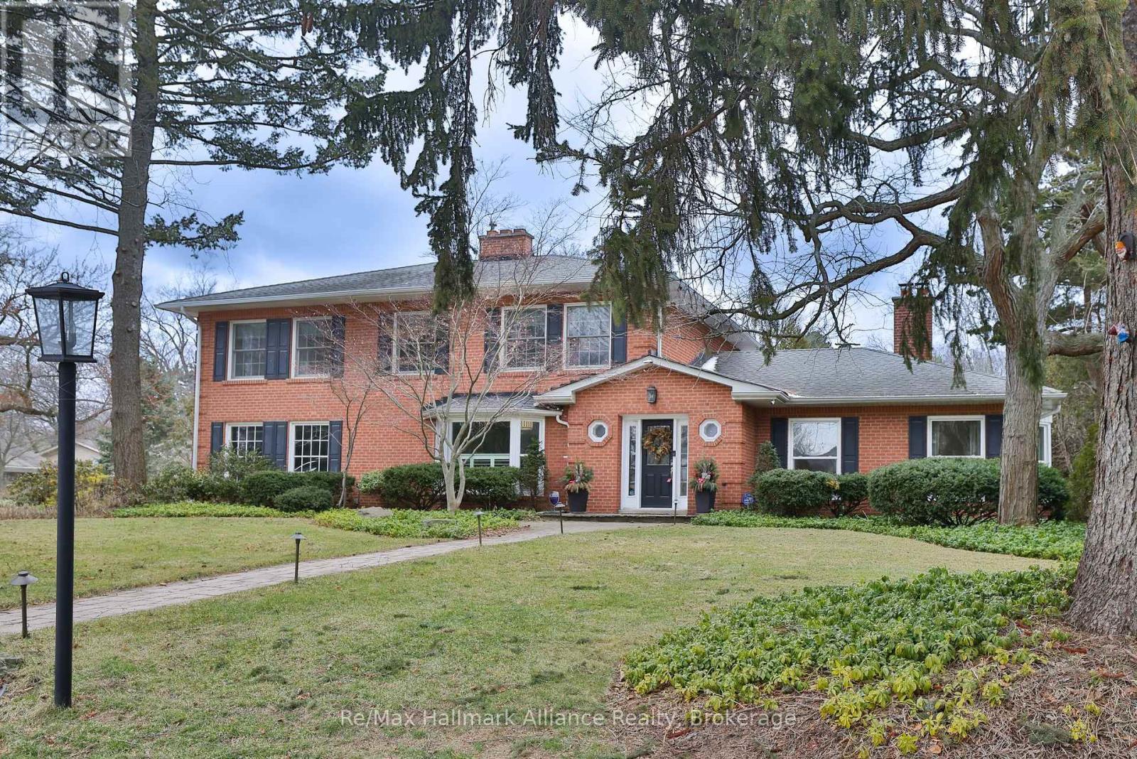 1335 Cambridge Drive, Oakville (Mo Morrison), Ontario  L6J 1S4 - Photo 50 - W12899502