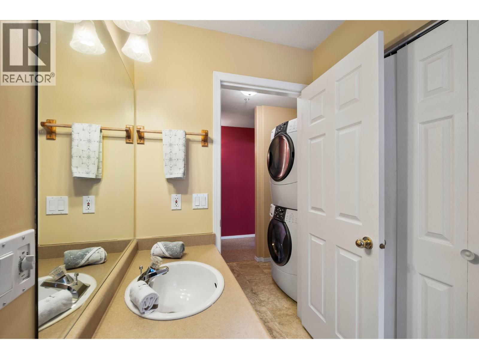 4940 Snowpines Road Unit# B, Big White, British Columbia V0H 0H0 - Photo 22 - 10373112