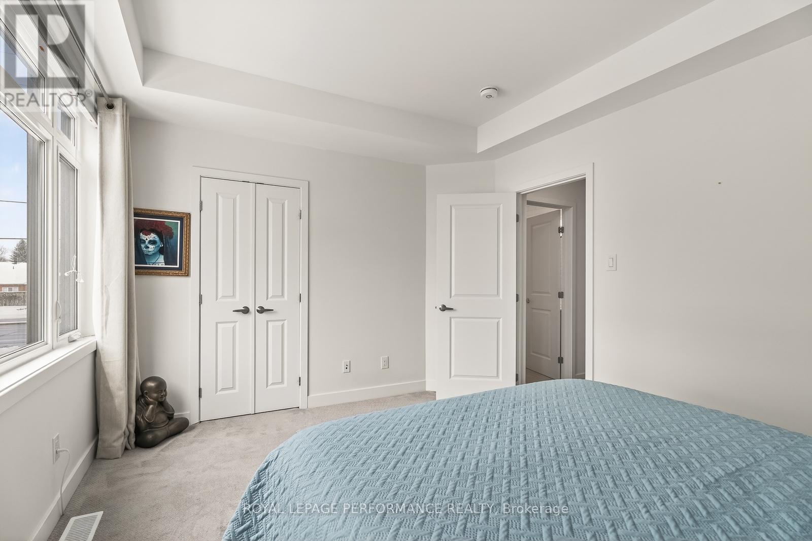 820 Ralph Hennessy Ave Avenue, Ottawa, Ontario  K1X 0E4 - Photo 11 - X12899594