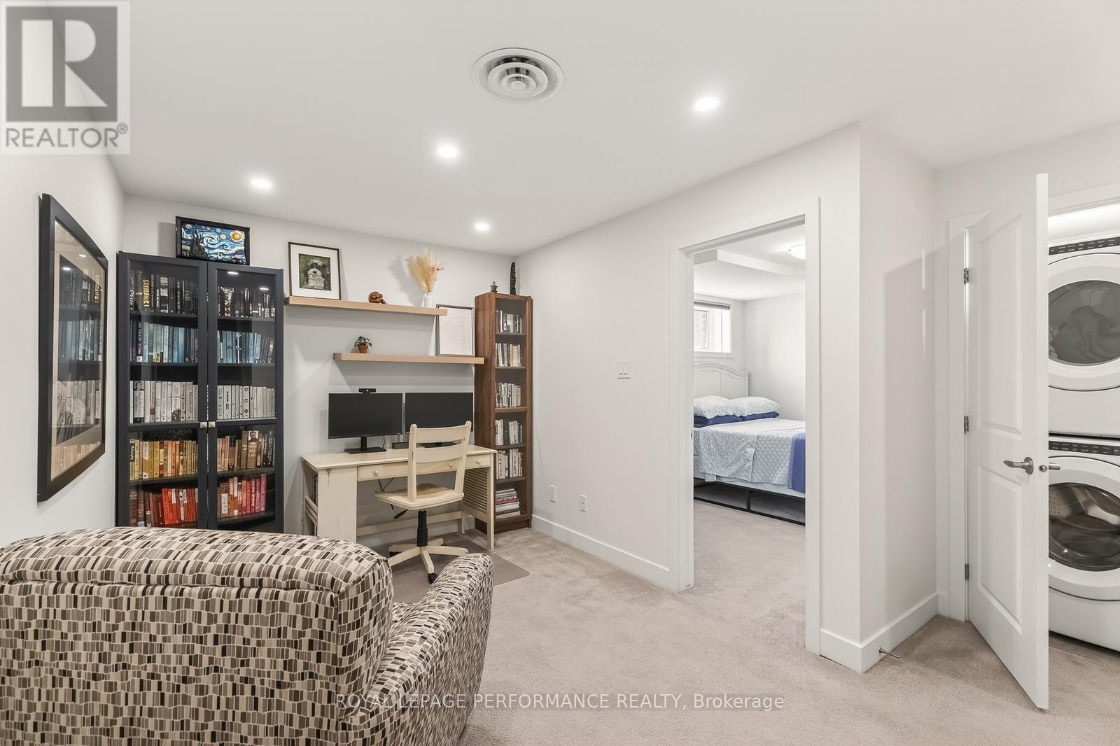 820 Ralph Hennessy Ave Avenue, Ottawa, Ontario  K1X 0E4 - Photo 14 - X12899594