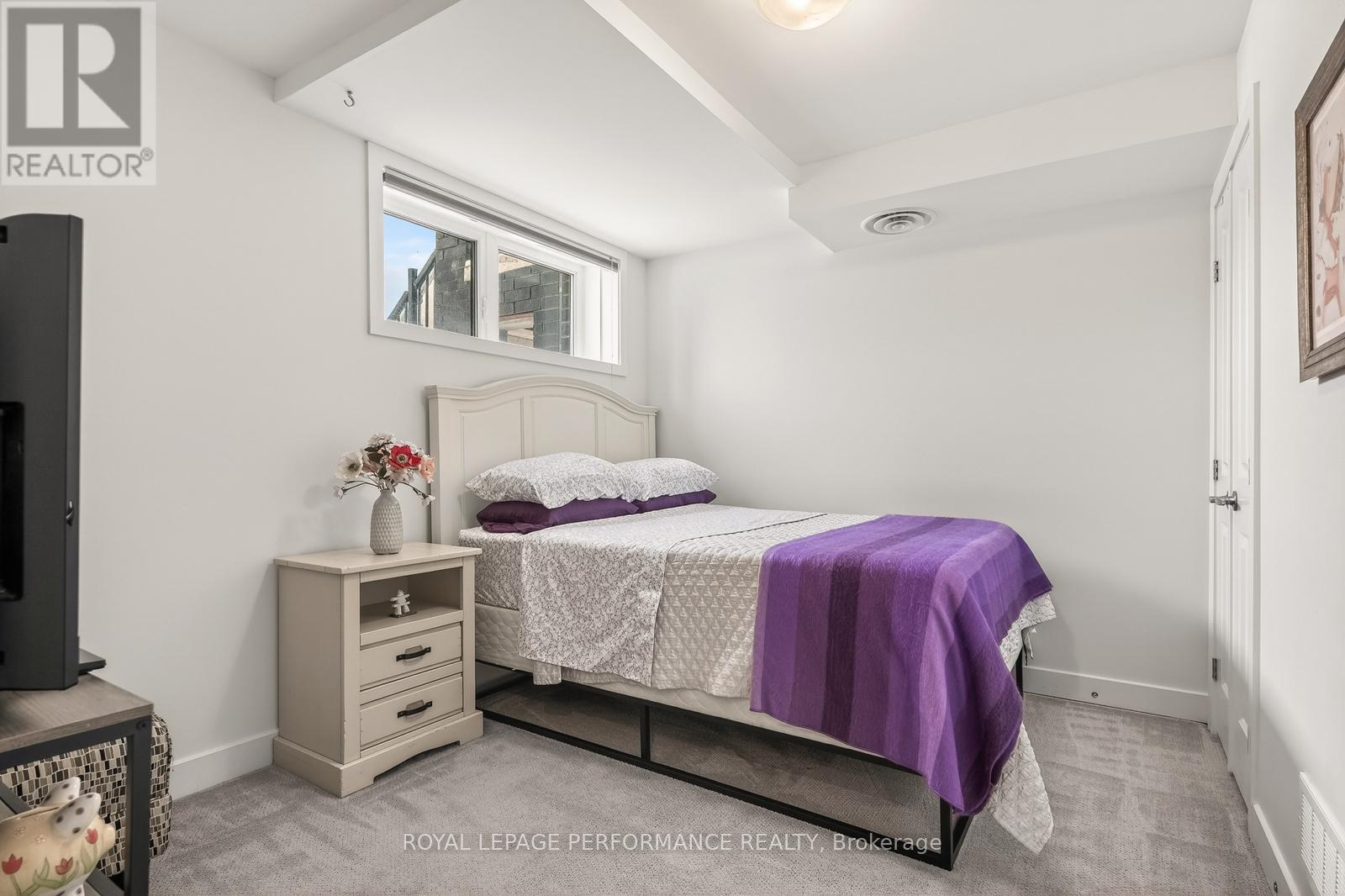 820 Ralph Hennessy Ave Avenue, Ottawa, Ontario  K1X 0E4 - Photo 16 - X12899594