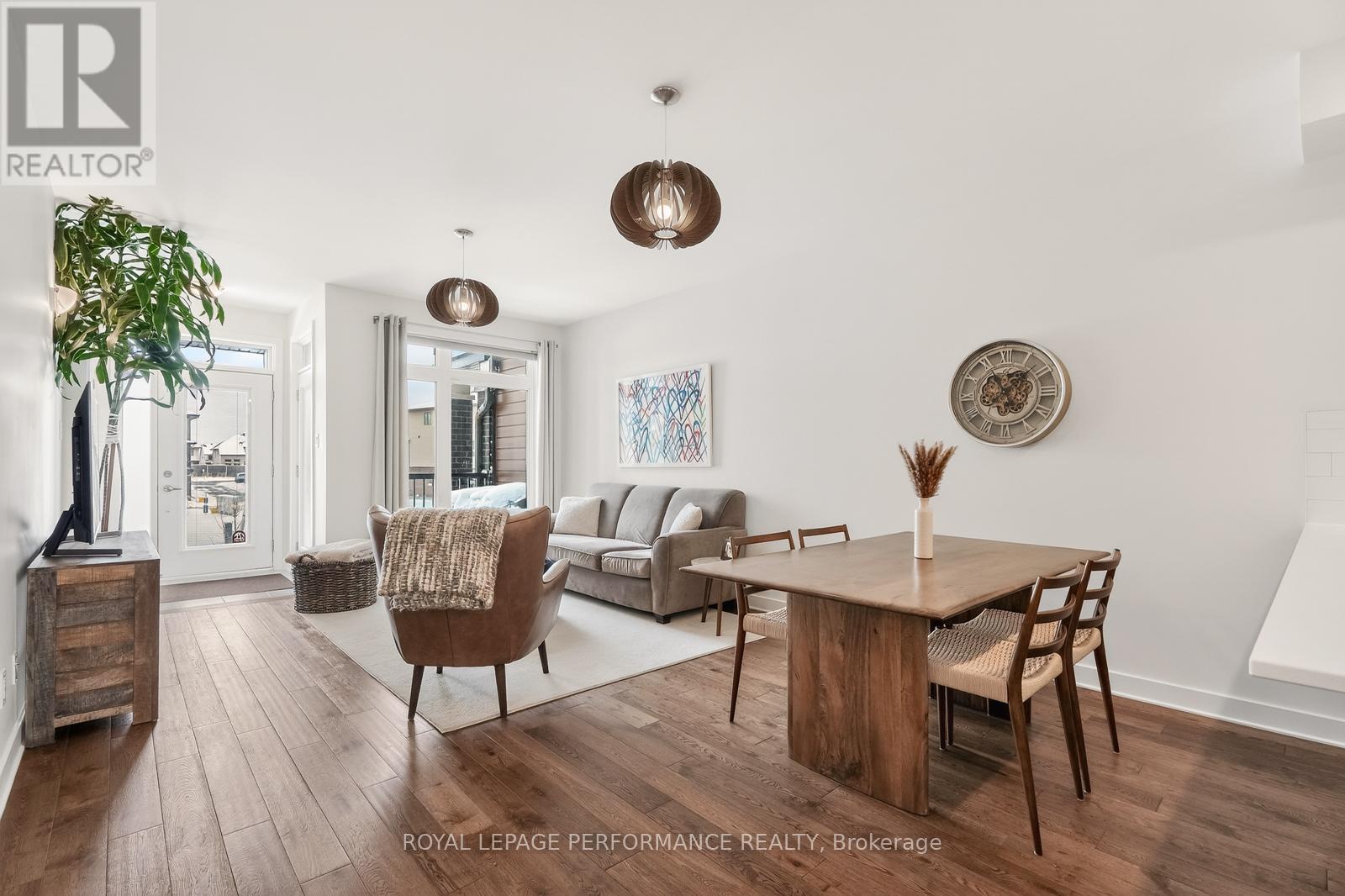 820 Ralph Hennessy Ave Avenue, Ottawa, Ontario  K1X 0E4 - Photo 6 - X12899594